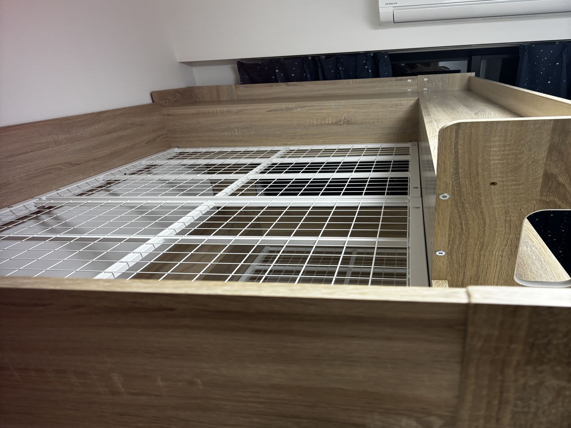 【東京都千代田区　家具組立代行】　移転作業から新規家具組立てにも対応株式会社アイケット