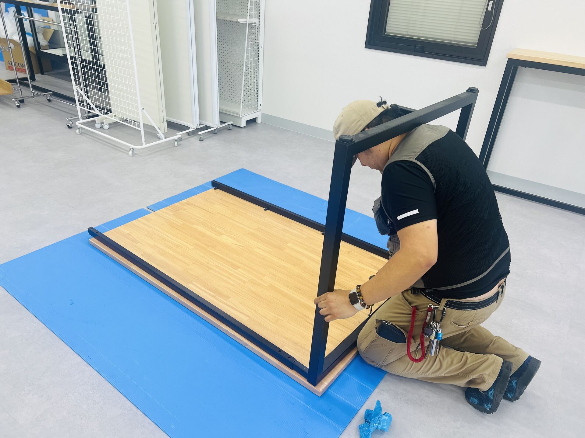 【秋葉原　移転作業家具解体と組み立て】移転作業ってどんなことするの？移転に伴う家具の解体＆組み立てなら株式会社アイケット