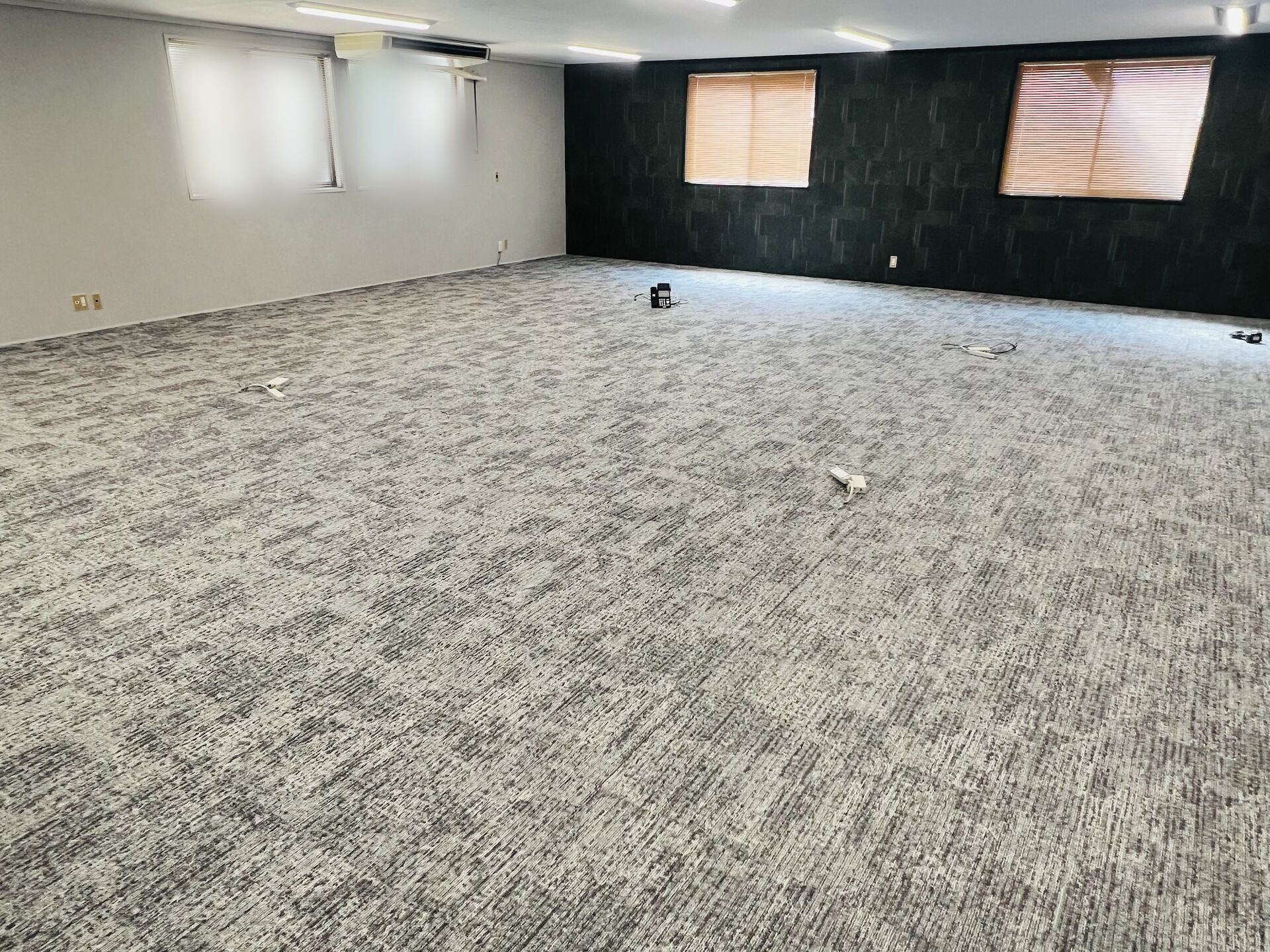 【東京都千代田区　家具組立代行】　移転作業から新規家具組立てにも対応株式会社アイケット