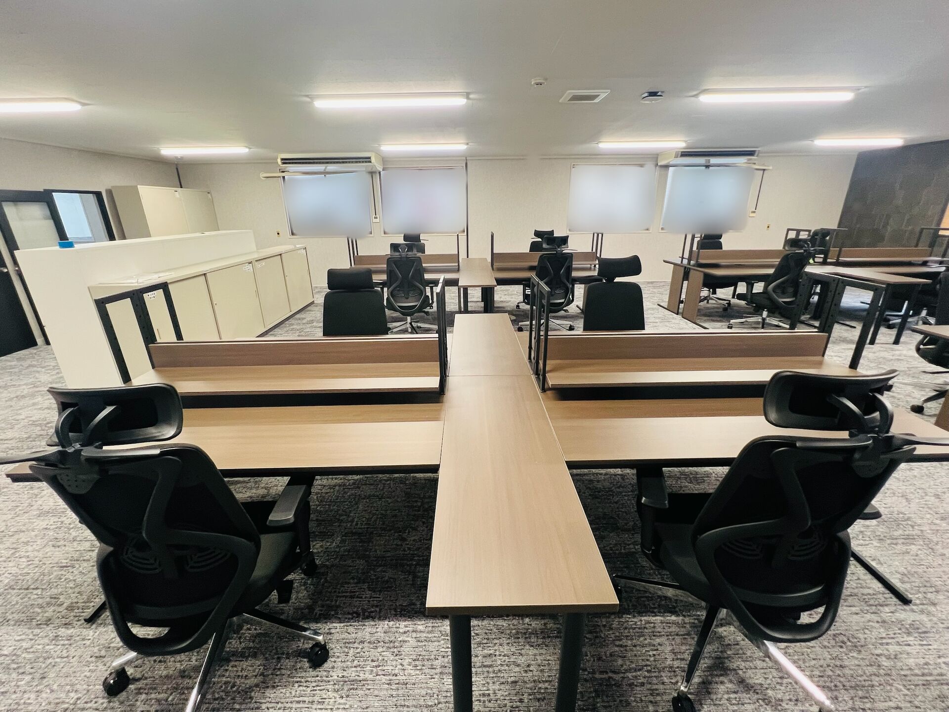 【目黒区　家具組立代行】オフィスのリニューアル新規家具組み立てなら株式会社アイケット