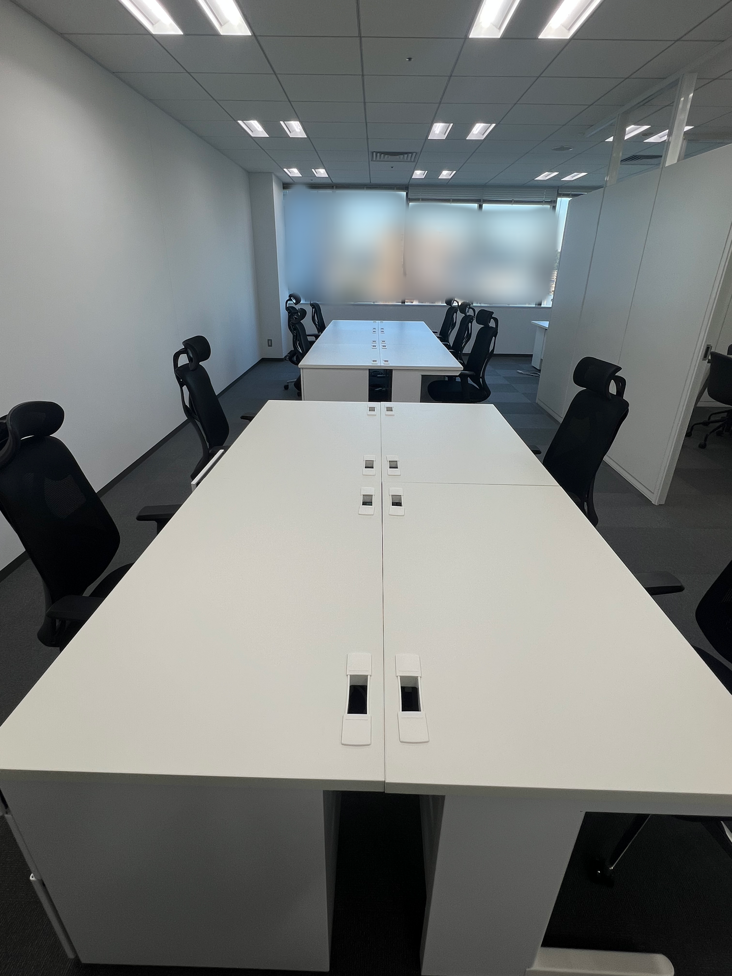 【神奈川県藤沢市　家具組立代行】　新規オフィスの家具組立てなら株式会社アイケット